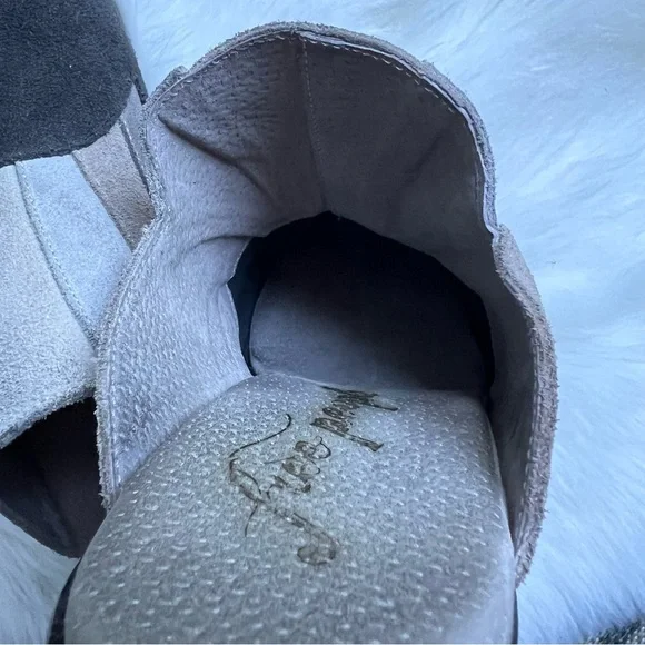 Platform Mule Clog in Two-Tone Gray Suede - Picture 5 of 15